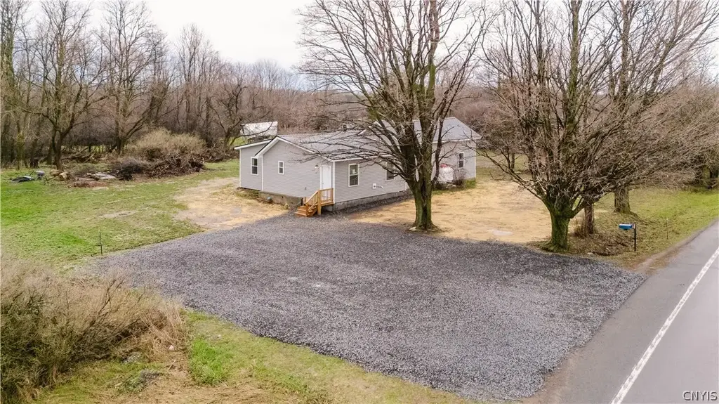 5804 County Route 152, Henderson