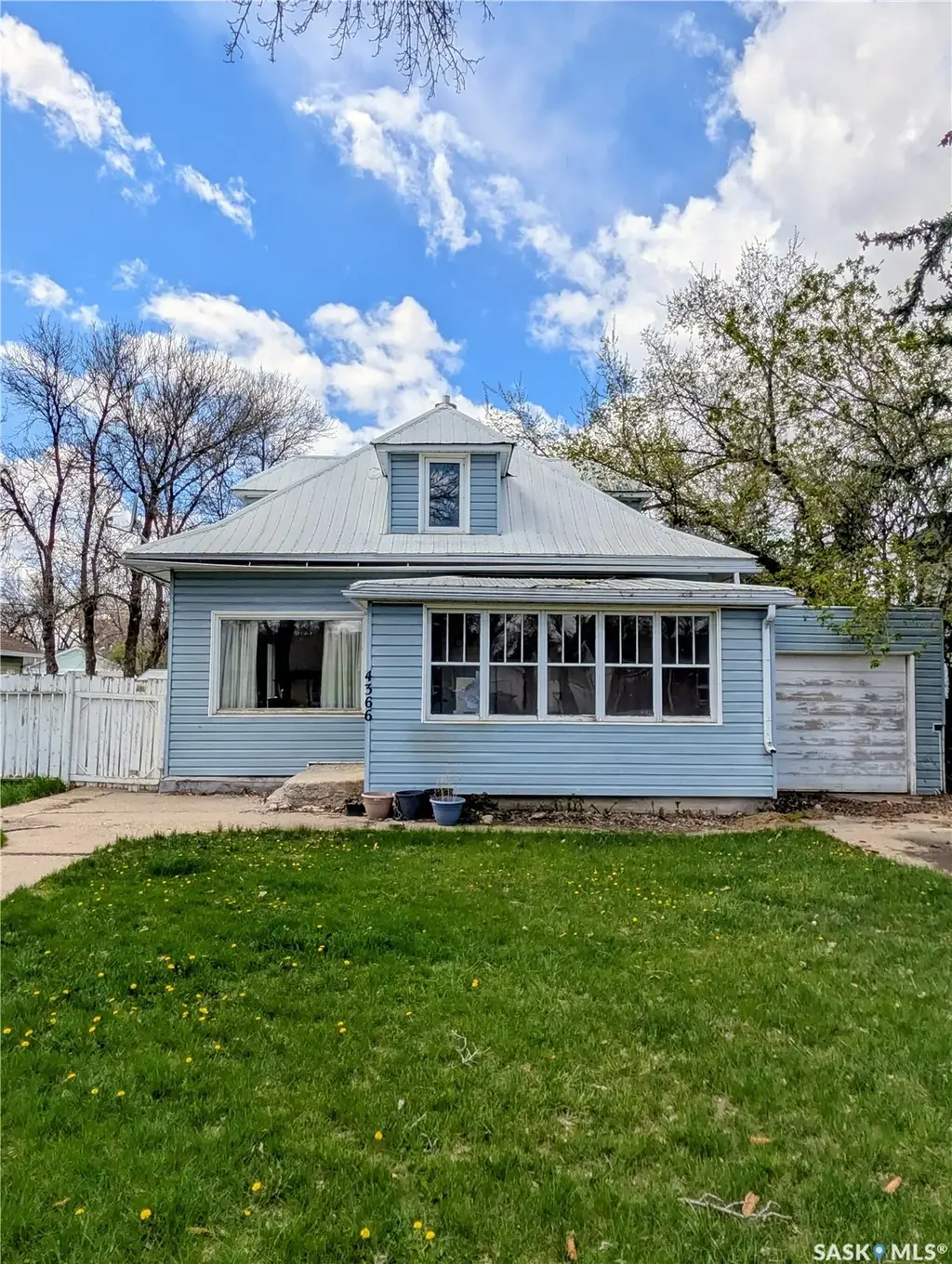 4366 Price Avenue, Gull Lake