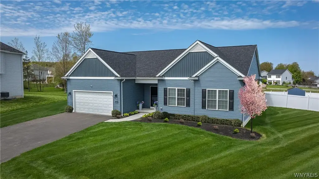 117 Sandywood Circle, Grand Island