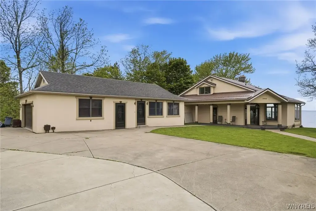 5316 Lake Shore Road, Hamburg