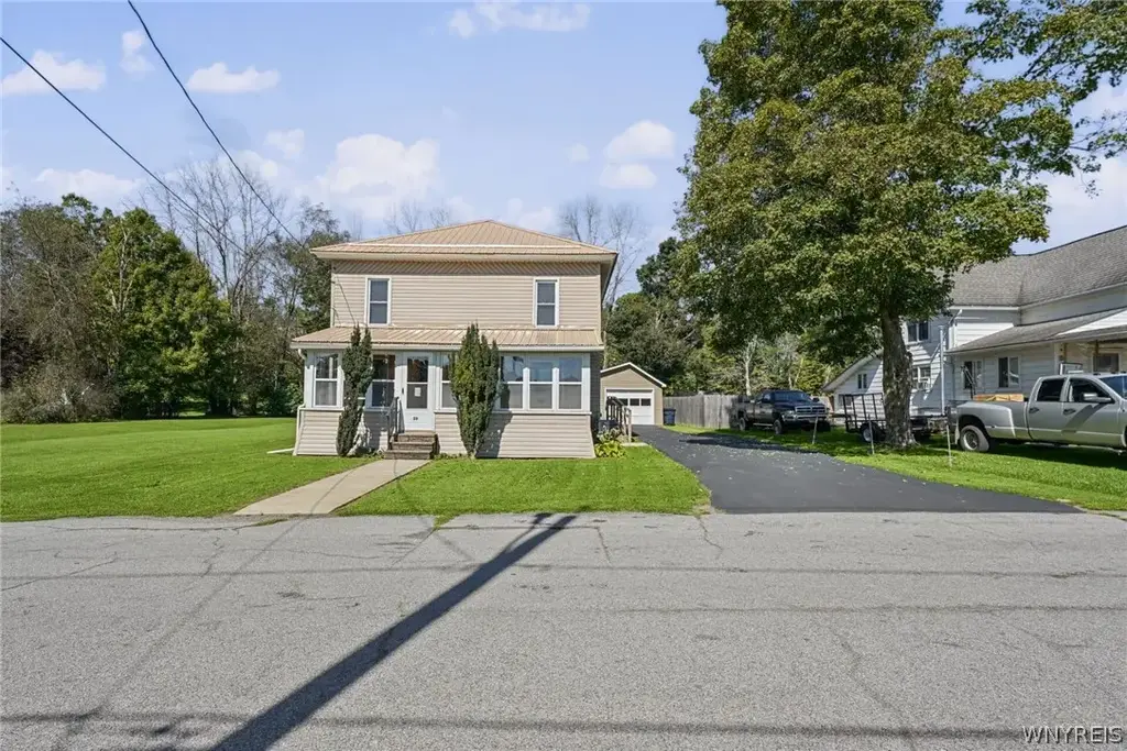 28 Noble Street, Amity