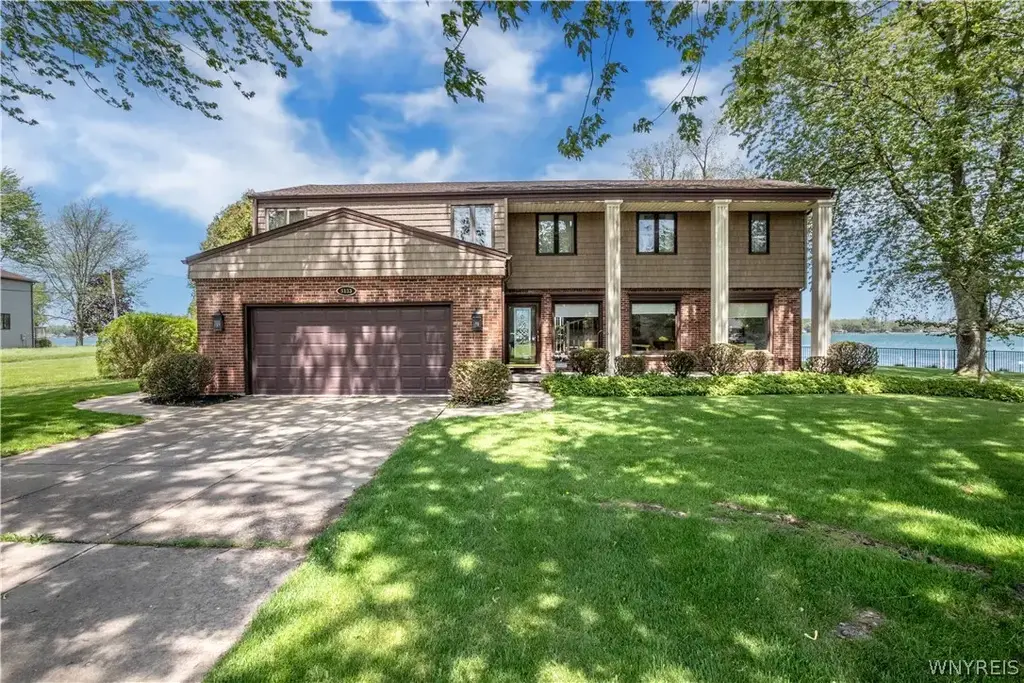 5133 East River Road, Grand Island