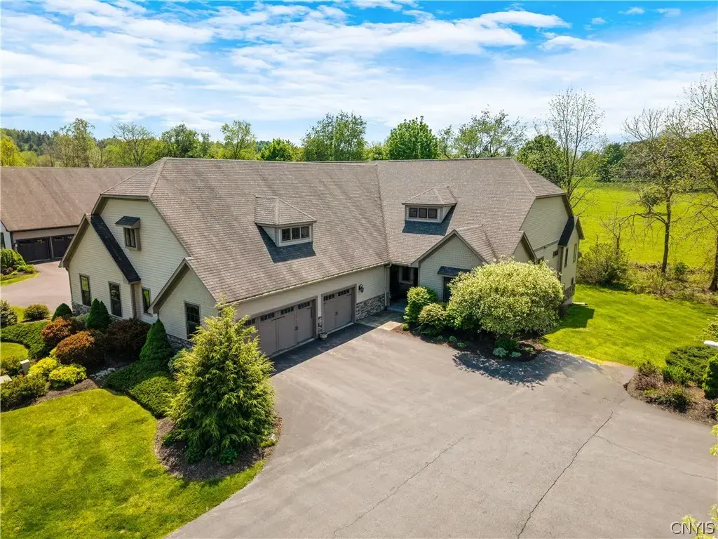 120 Buchmans Close Circle, Manlius