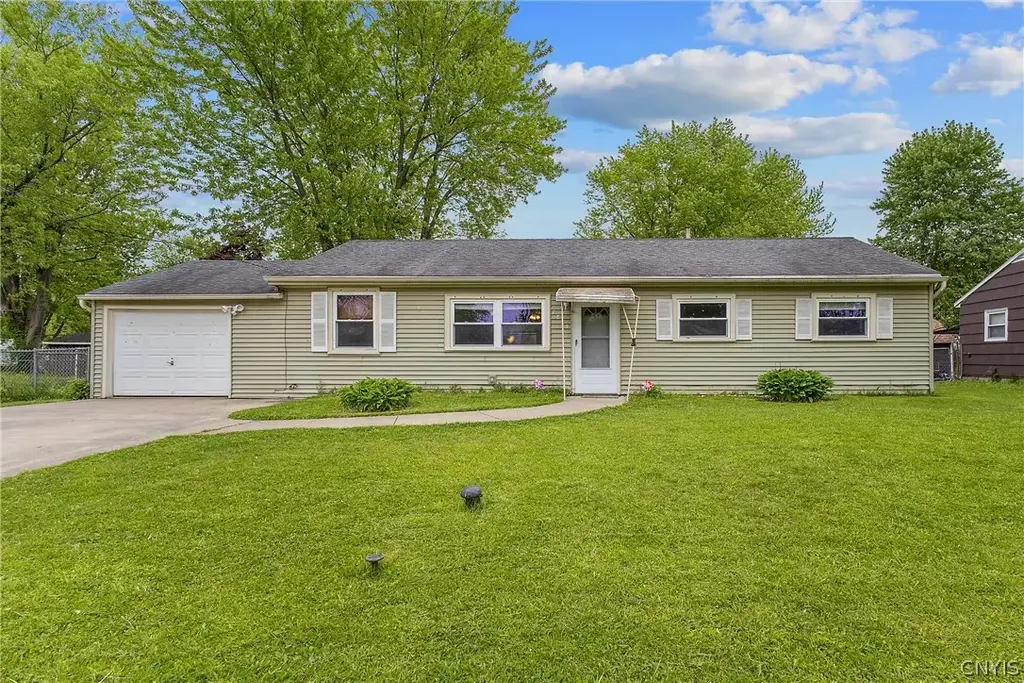 7844 Rinaldo Boulevard W, Cicero