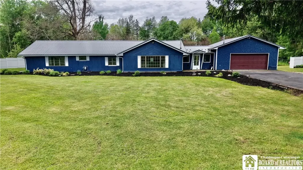 2143 Shadyside Road, Mina