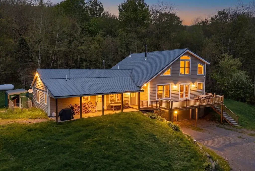 1766 Mountain Brook Road, Bovina