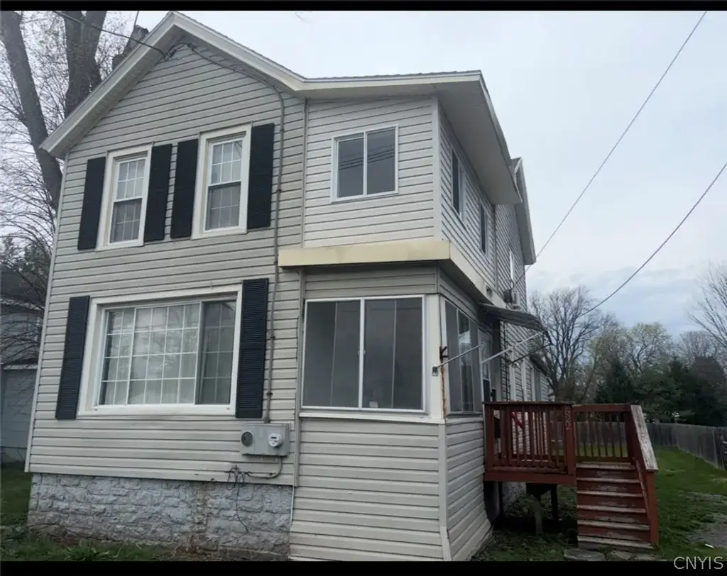522 Stone Street, Oneida