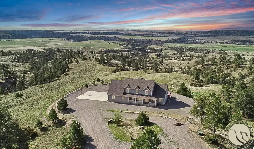 13960 N. Cedar Circle, Molt