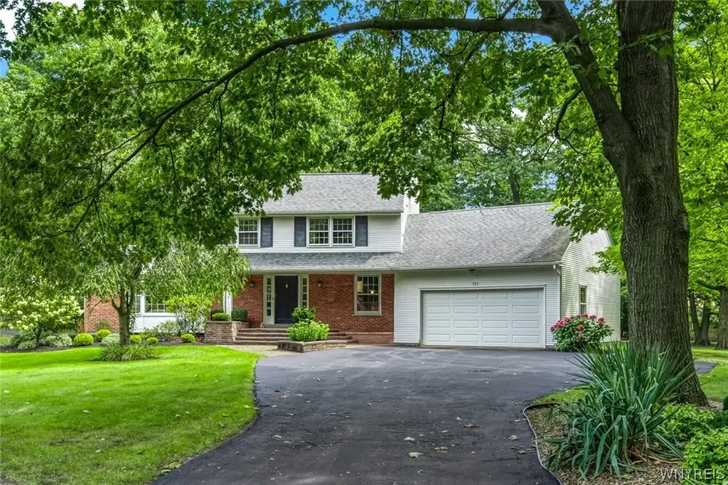 723 Mountain View Drive, Lewiston