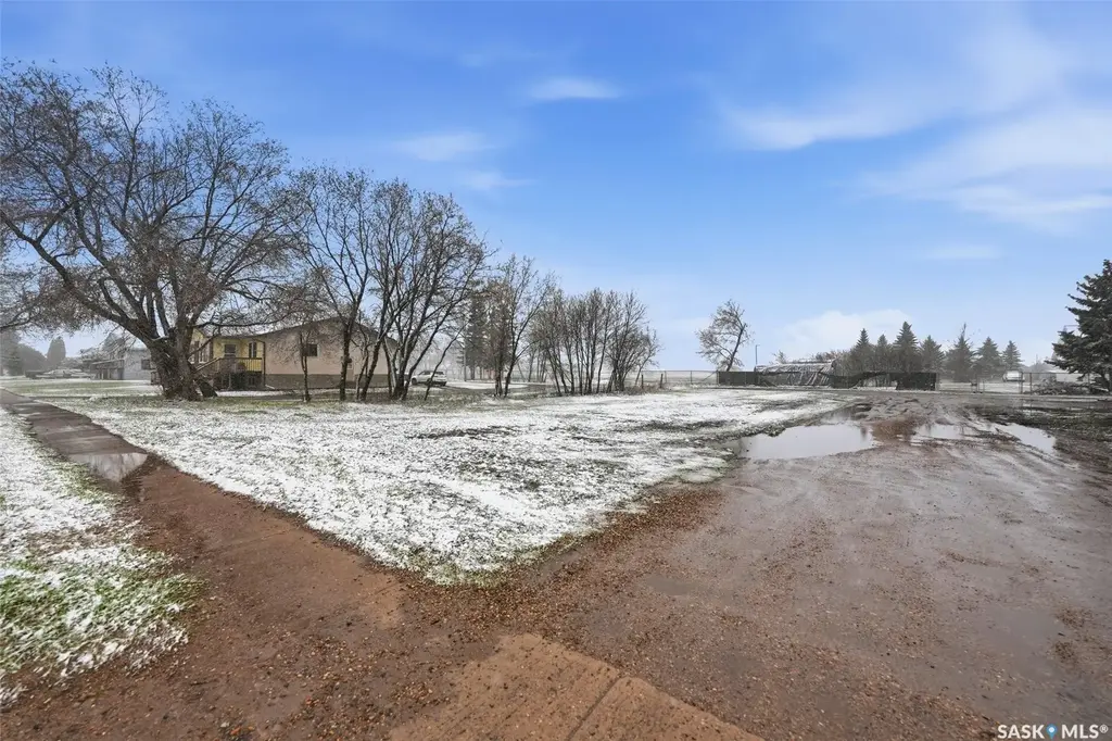 743 7th Street E, Prince Albert