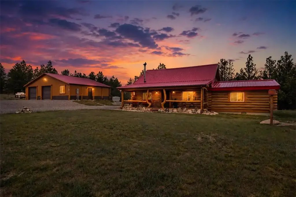 213 Winchester Drive, Roundup