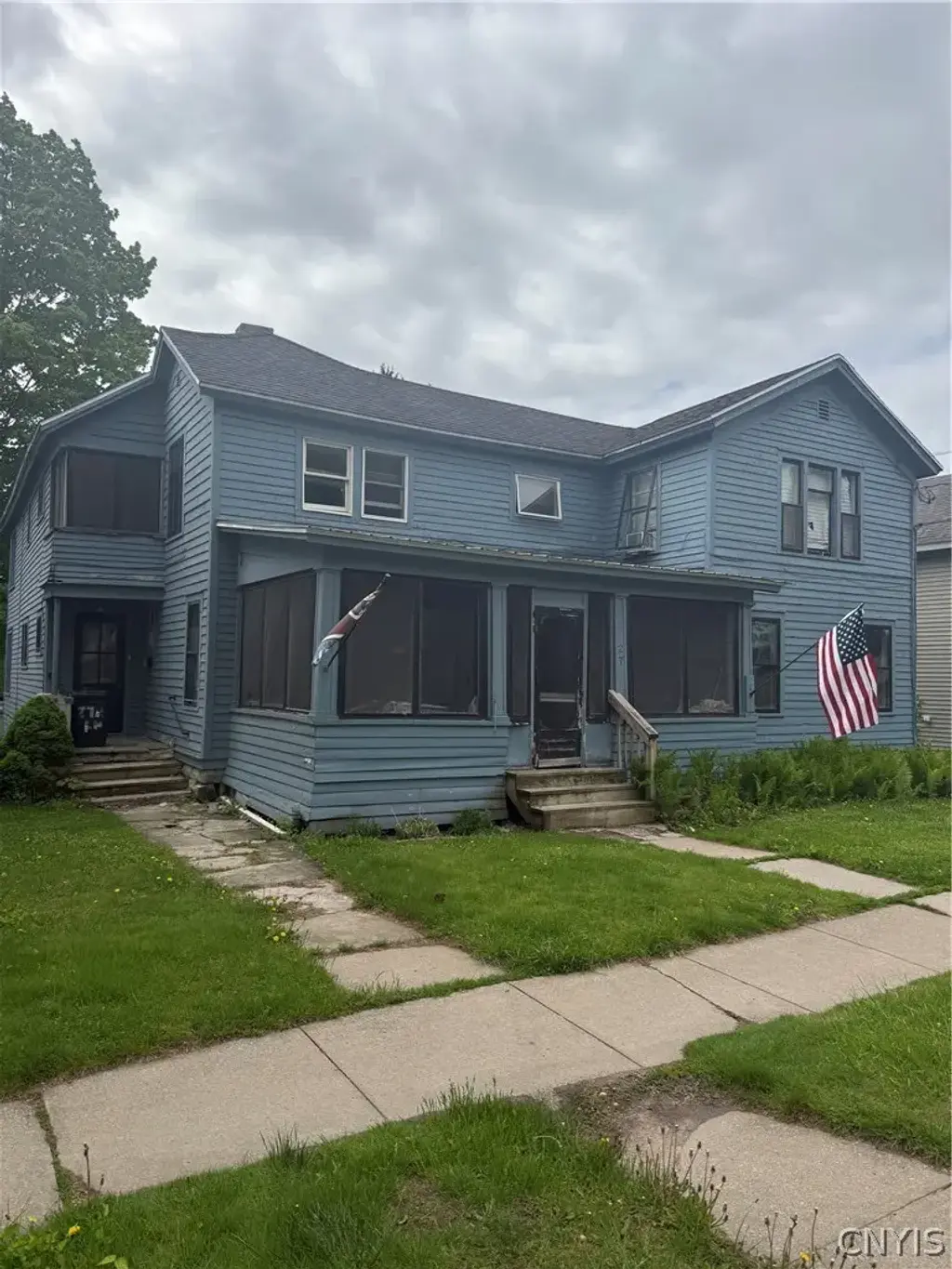 27 Bridge Street, Champion