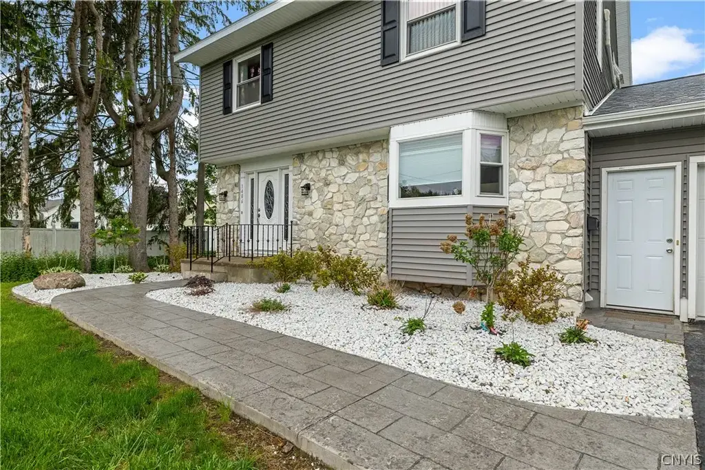 1406 Craig Street, Rome