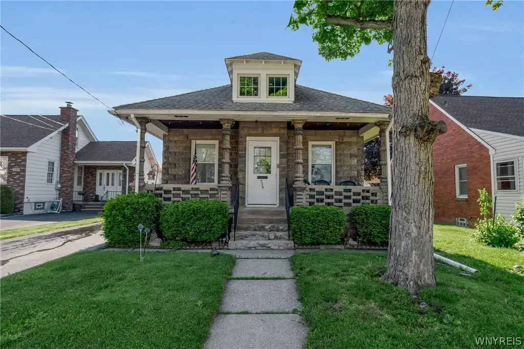 339 Aurora Street, Lancaster