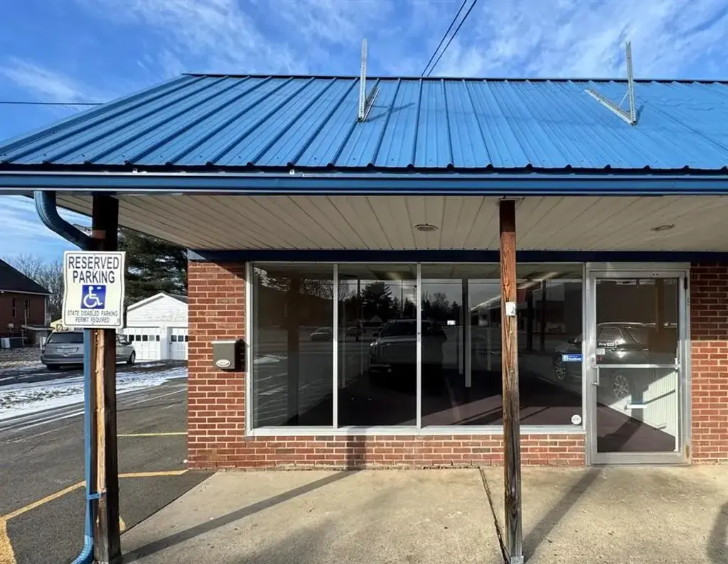 1132 Broadway, Southport