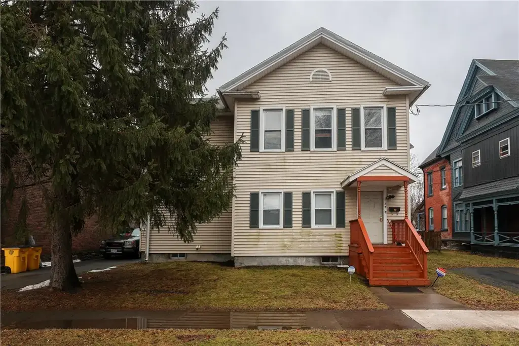 122 E Chemung Place, Elmira City
