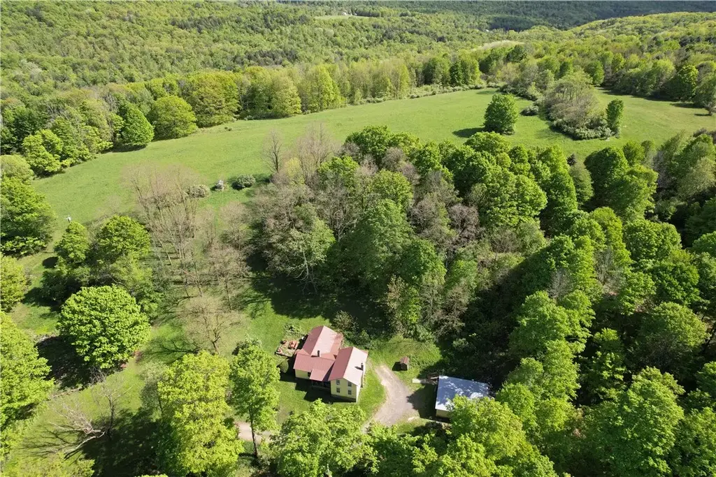 326 Park Hill Road, Erin