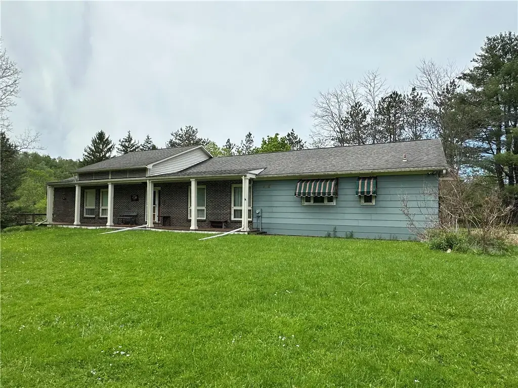 278 Minard Run Road, Bradford Town