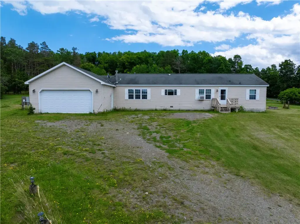 9450 Alderman Road, Wayne