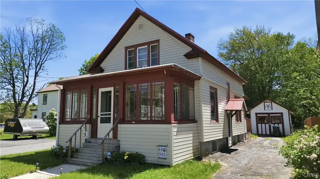 22 E Spofford Avenue, Manheim