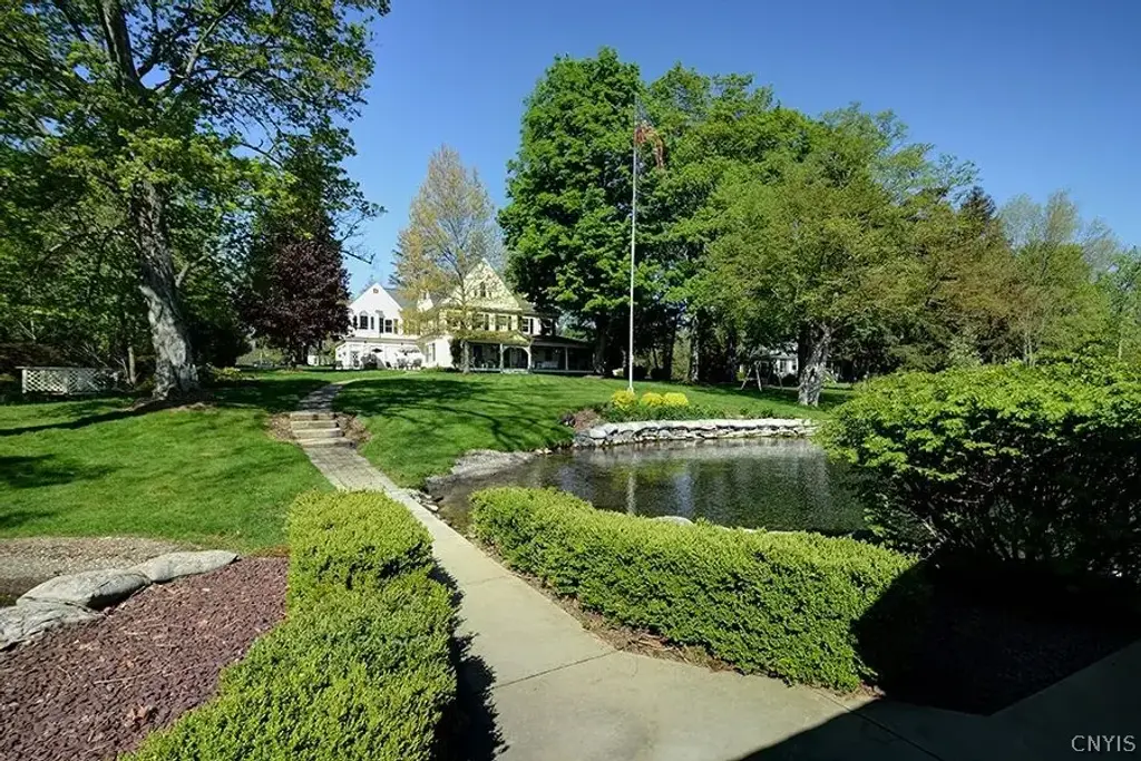 1870 W Lake Road, Skaneateles