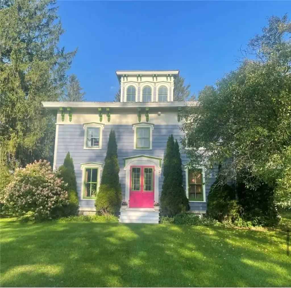 1338 River Road, Lebanon