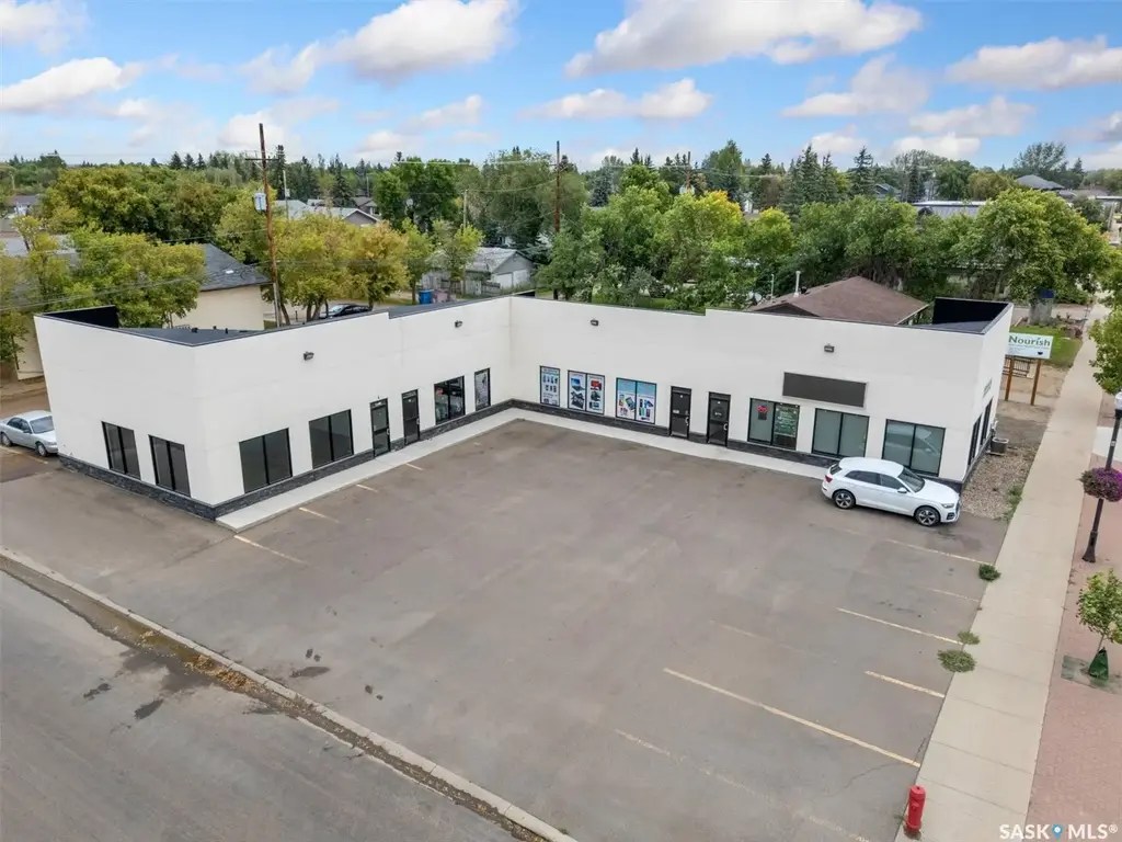 212 Central Street 3, Warman