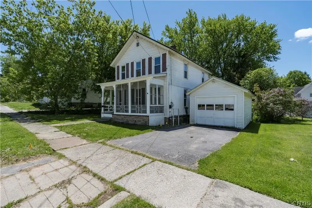 213 N Clinton Street, Wilna