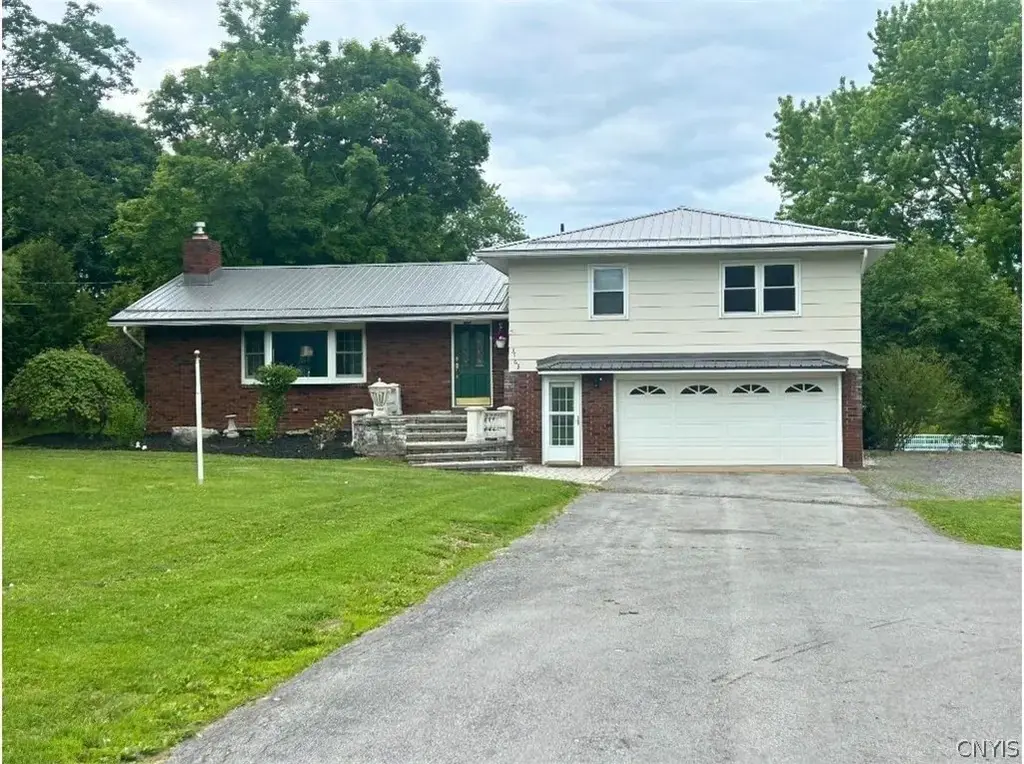 3763 Seneca Tpke Turnpike, Lenox