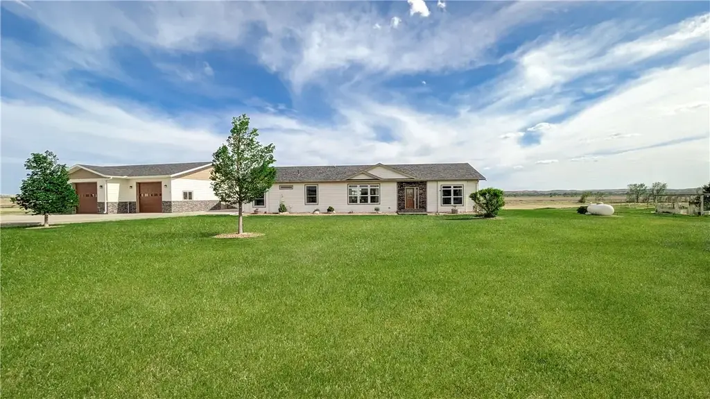 2241 Road 2059, Culbertson