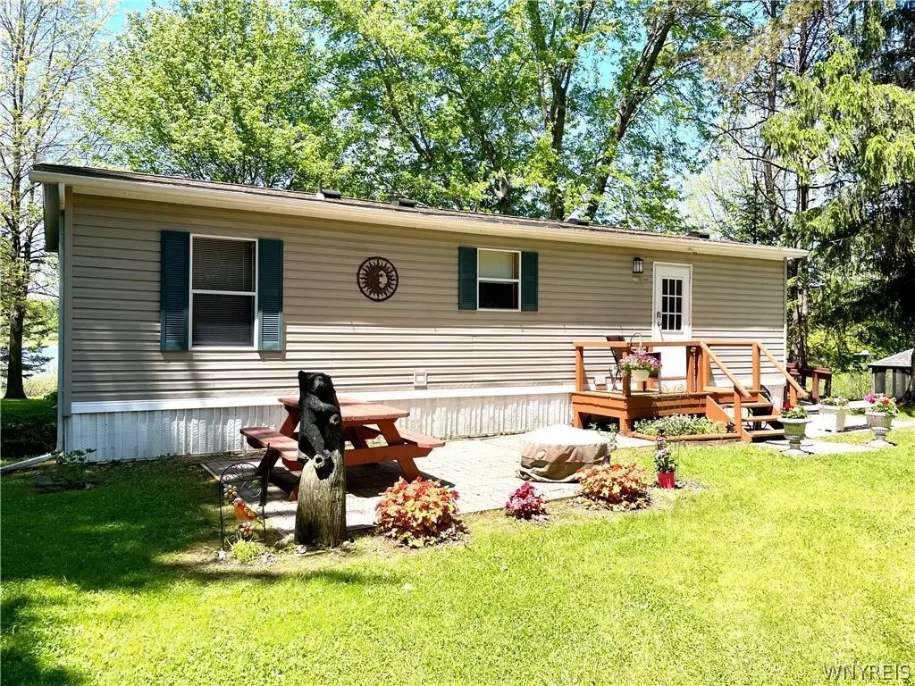 1547 War-moose Drive # 5, Freedom