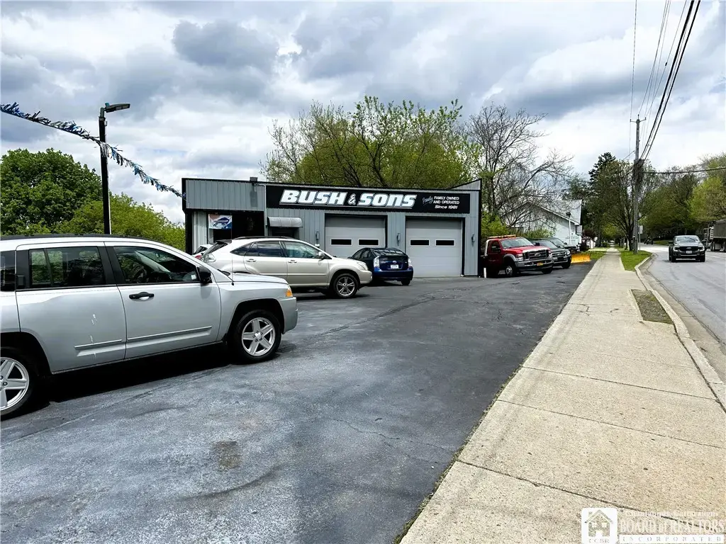 1203 N Main Street, Jamestown