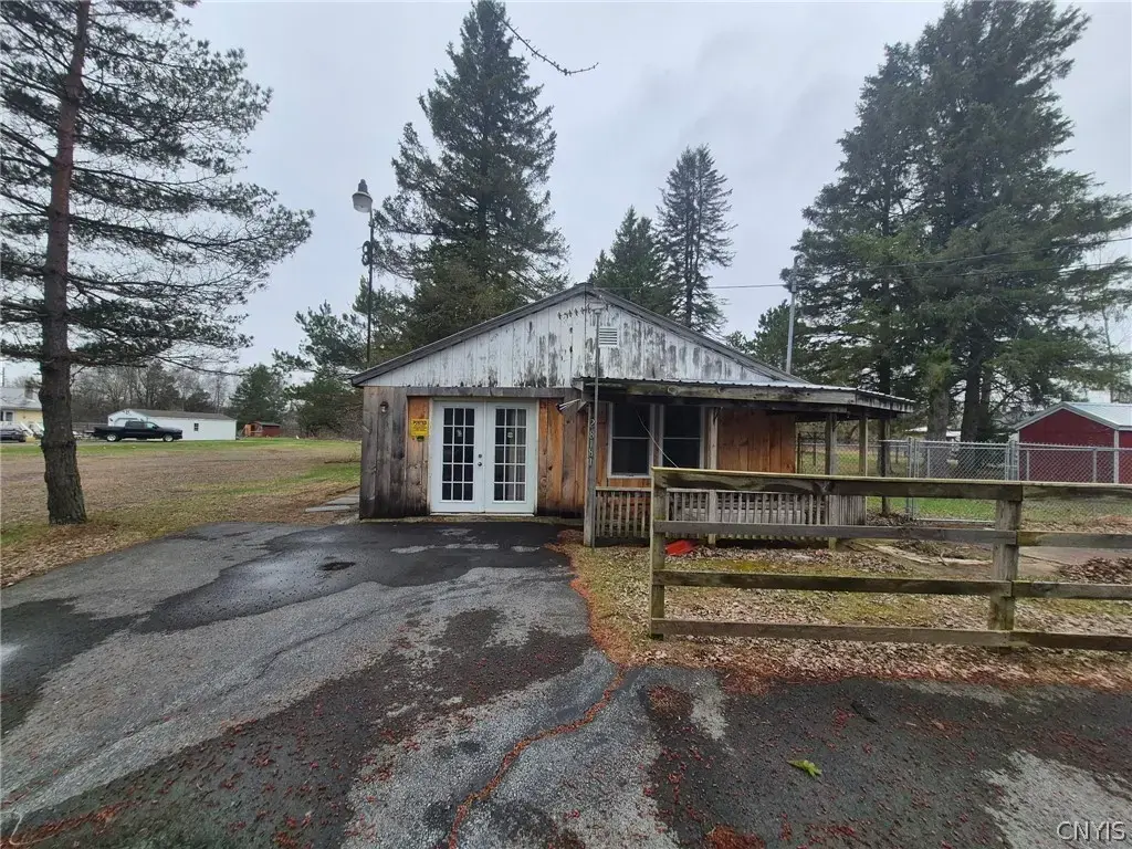 28181 Us Route 11, Le Ray