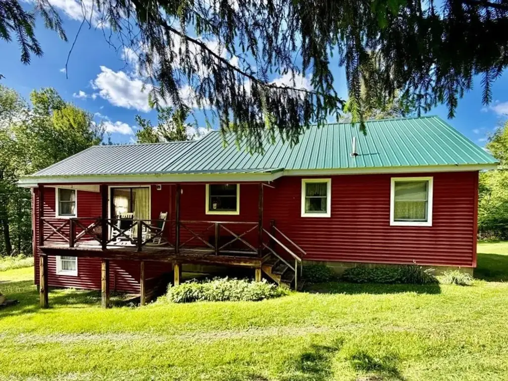 559 Mott Hill Road, Edmeston