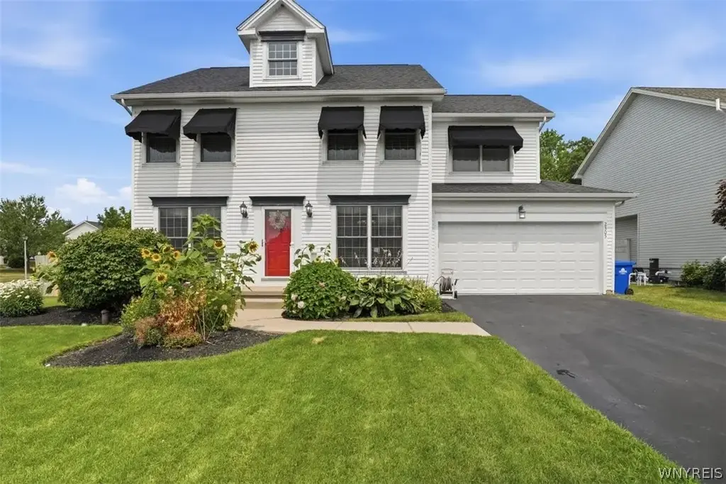 2305 Winterberry Drive, Hamburg