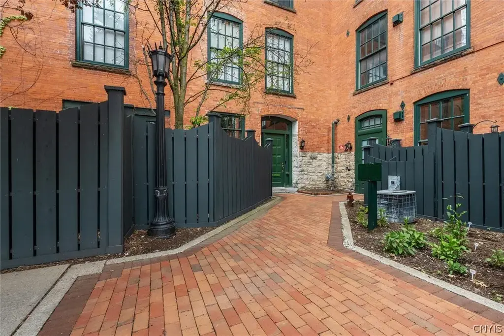 429 N Franklin Street # 108, Syracuse