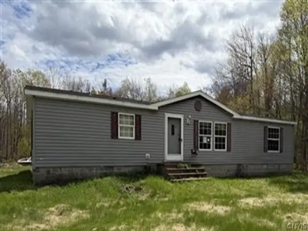 4666 County Route 24, Russell