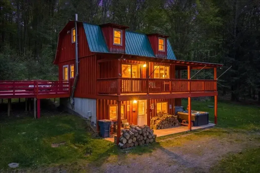 5142 County Highway 47, Walton