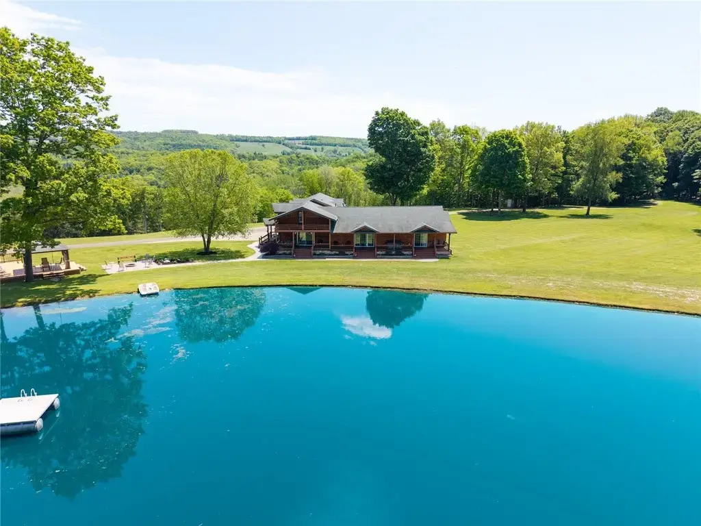 10760 Perry Road, Burns