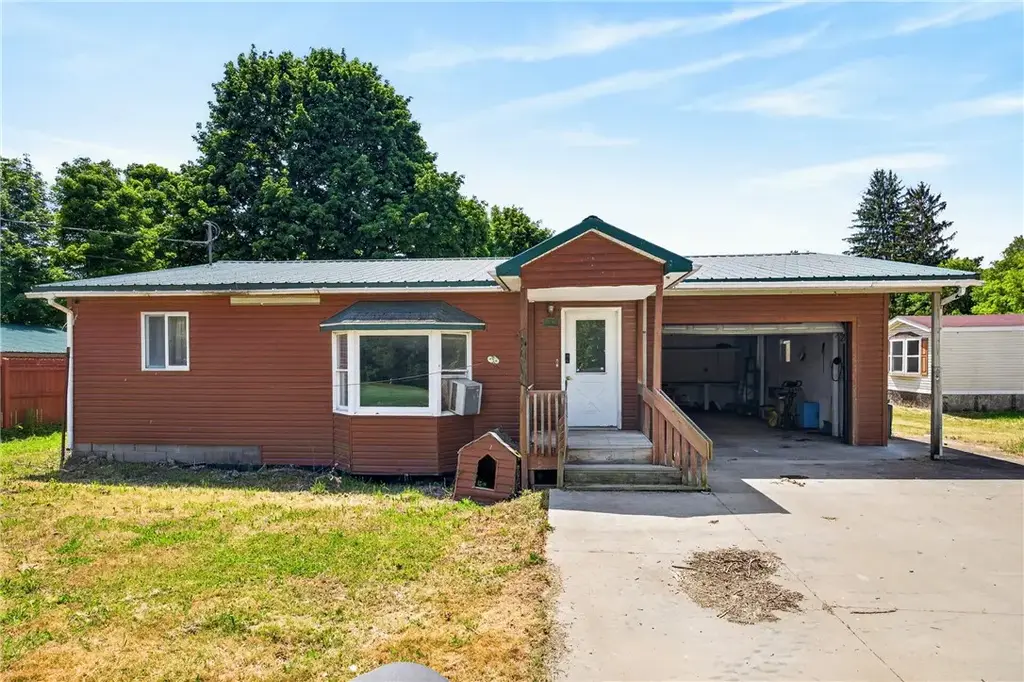 7940 Dusenbery Road, Bath