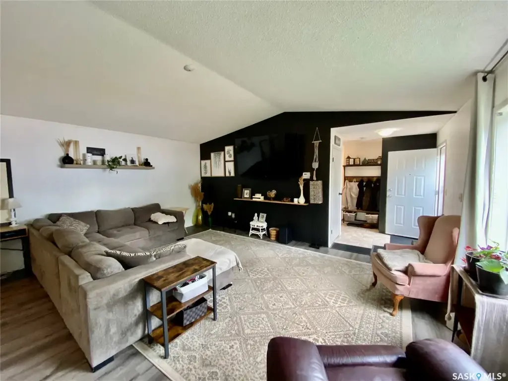 114 3 Street E, Carnduff