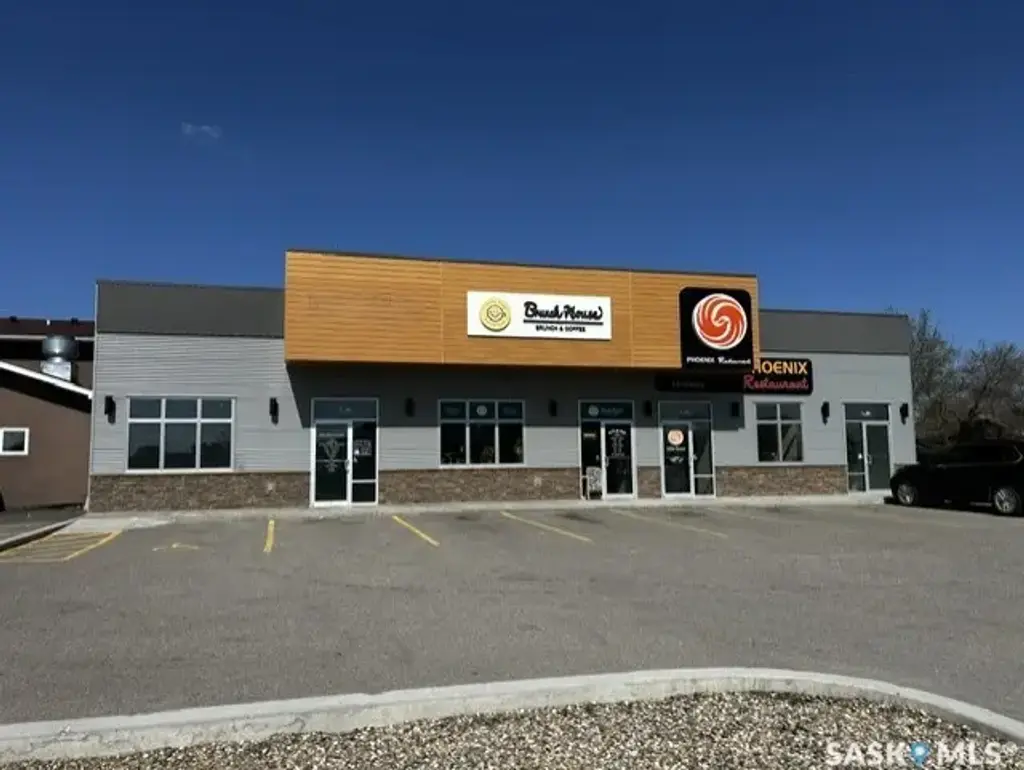 102 5th Avenue S 4, Warman