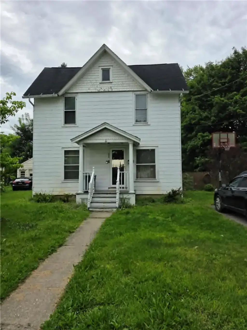 606 Falck Street, Elmira City