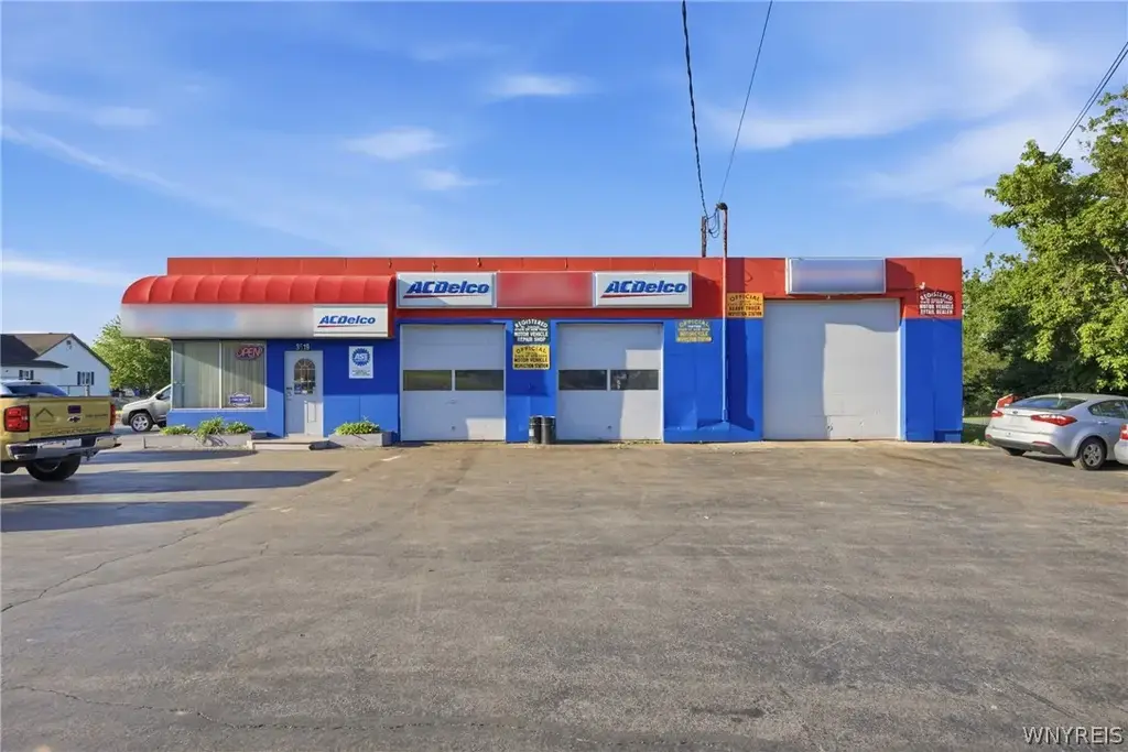 3519 Broadway Street, Cheektowaga