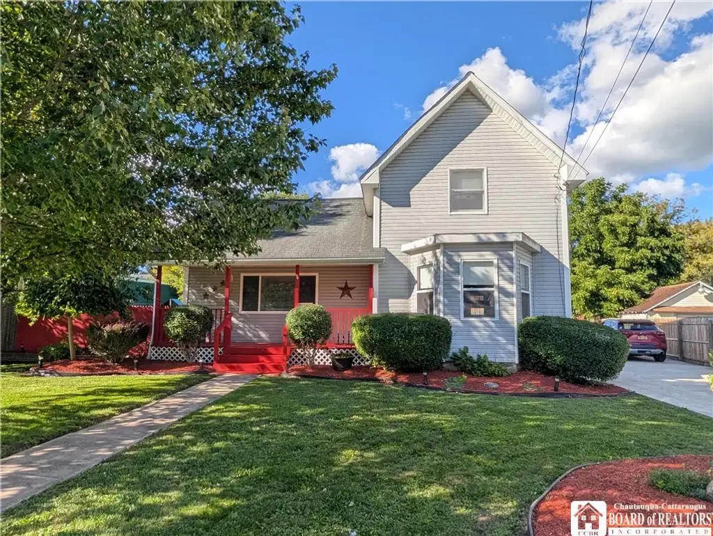 54 Maple Avenue, Concord