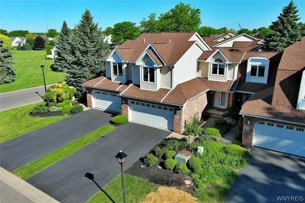 20 Niagara Shore Drive, Tonawanda