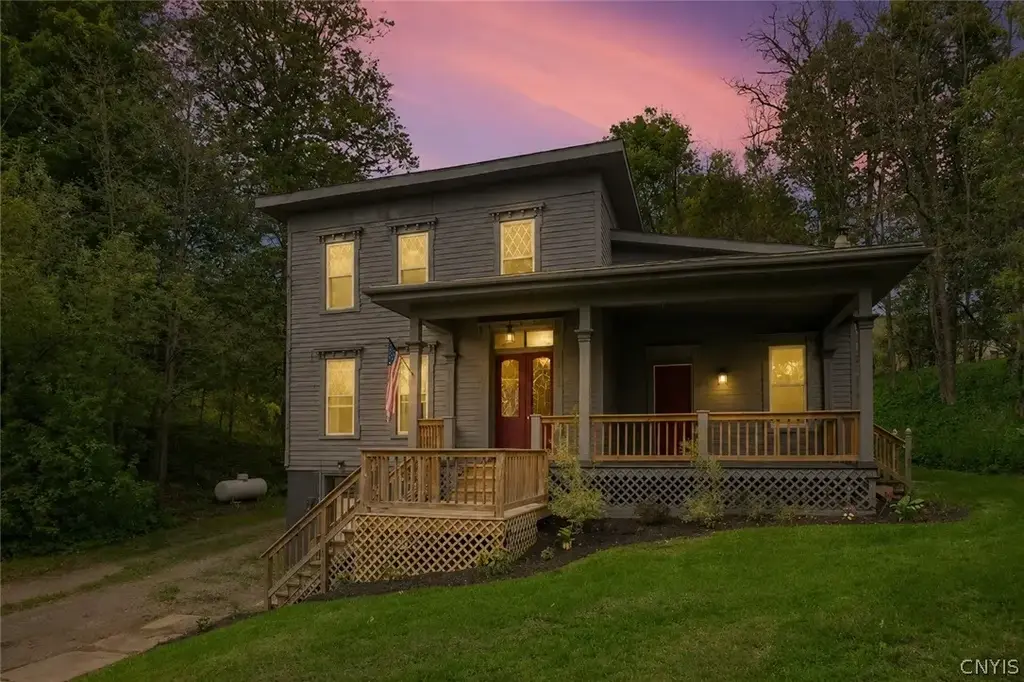 6321 Academy Street, Truxton