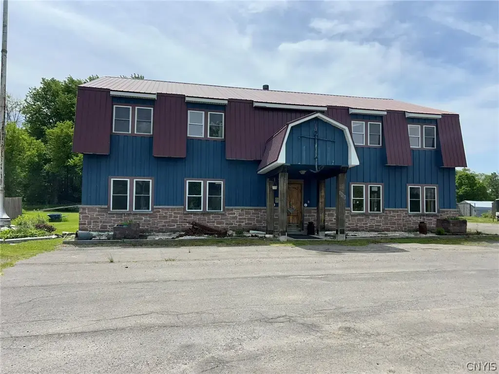 9830 State Highway 37, Lisbon