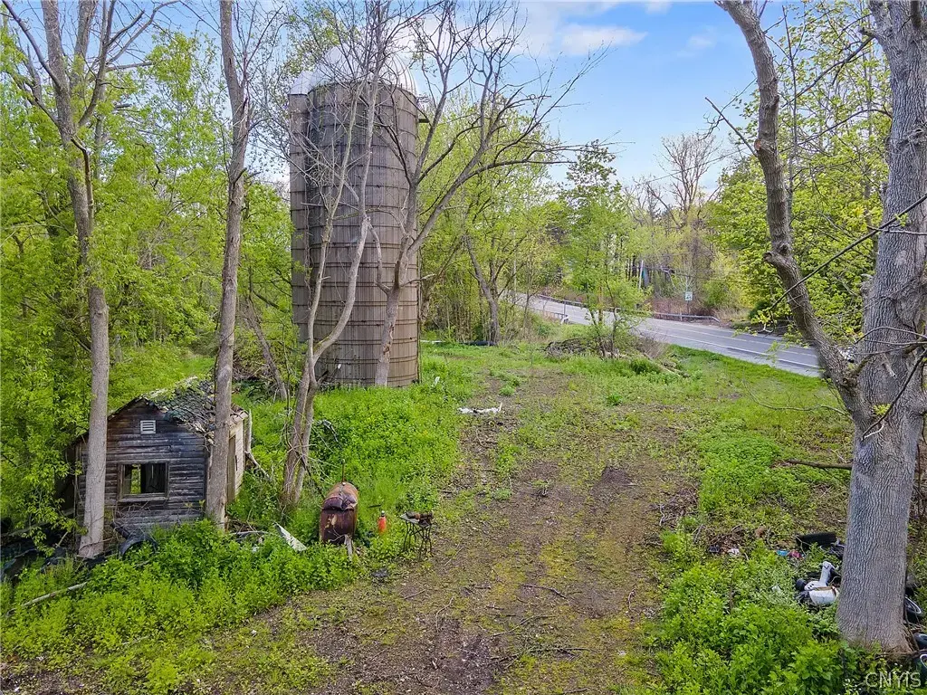 7628 State Route 104, Oswego