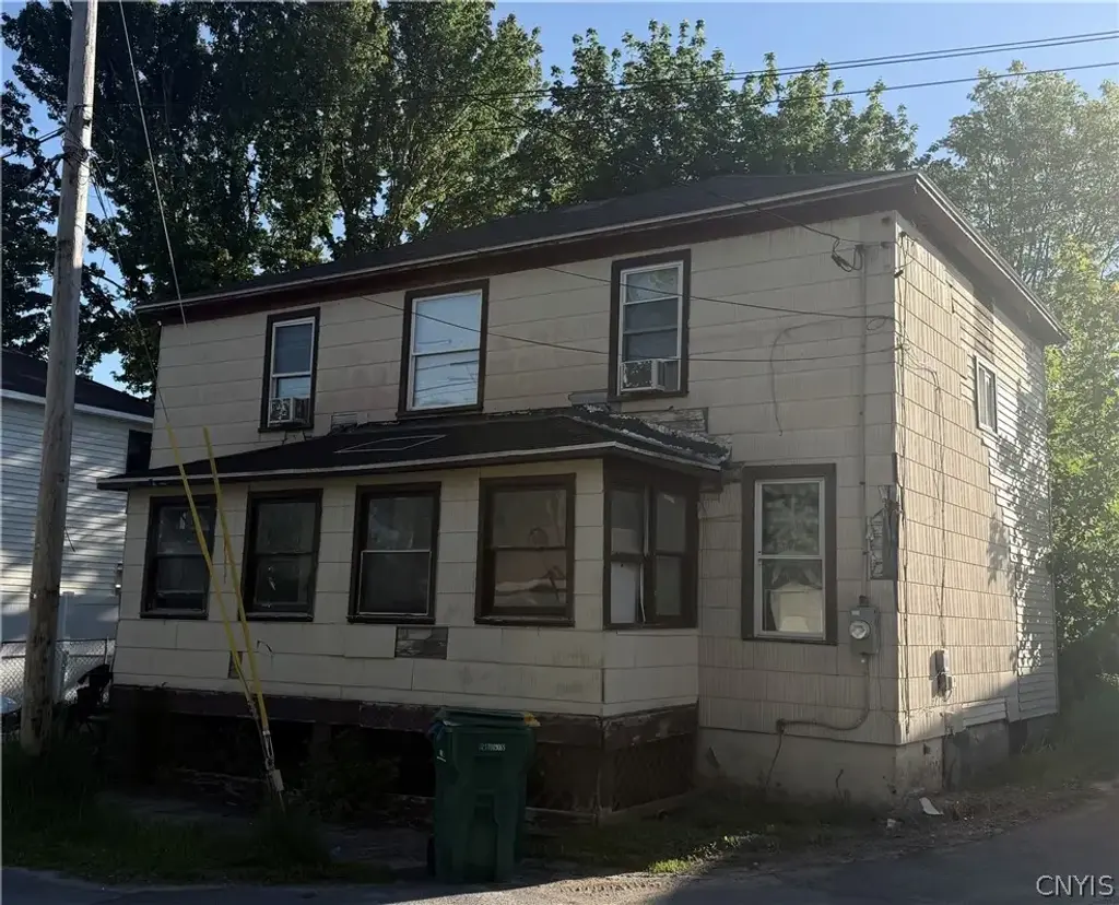 7 East Street, Whitestown